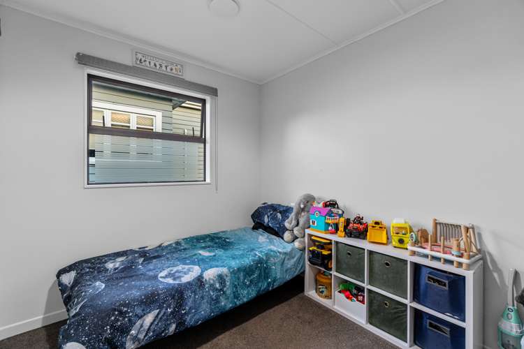 34 Karaka Street Helensville_11