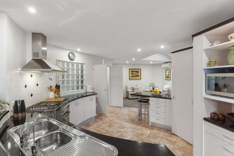 11 Renway Rise Somerville_54