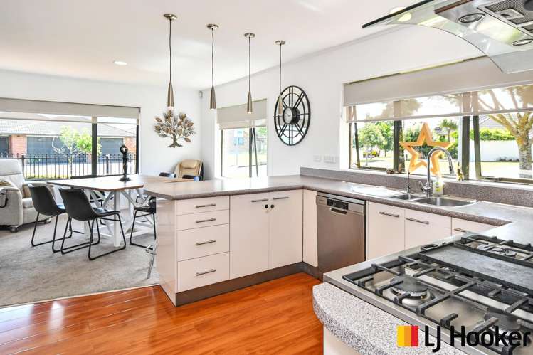 1 Mull Place Wattle Downs_7