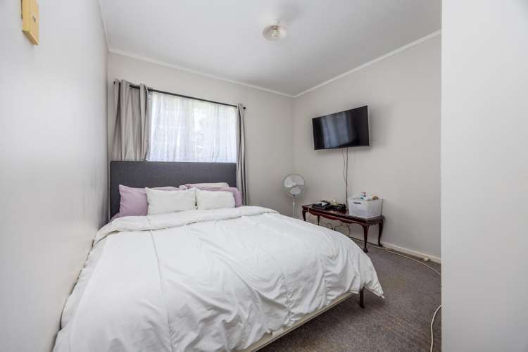 25 Point England Road Point England_6