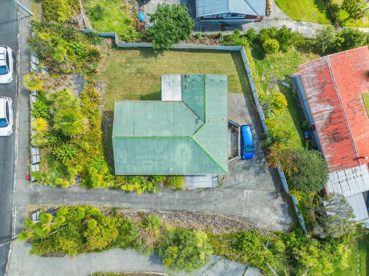 38 Hilltop Avenue Morningside_19