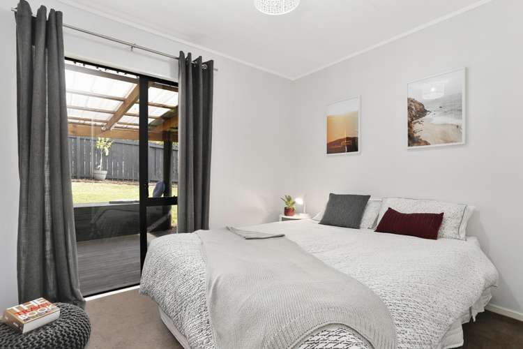 225 Glengarry Road Glen Eden_10