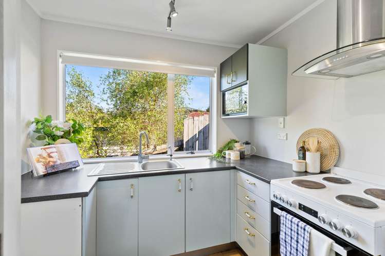 33A Matai Road Stanmore Bay_16