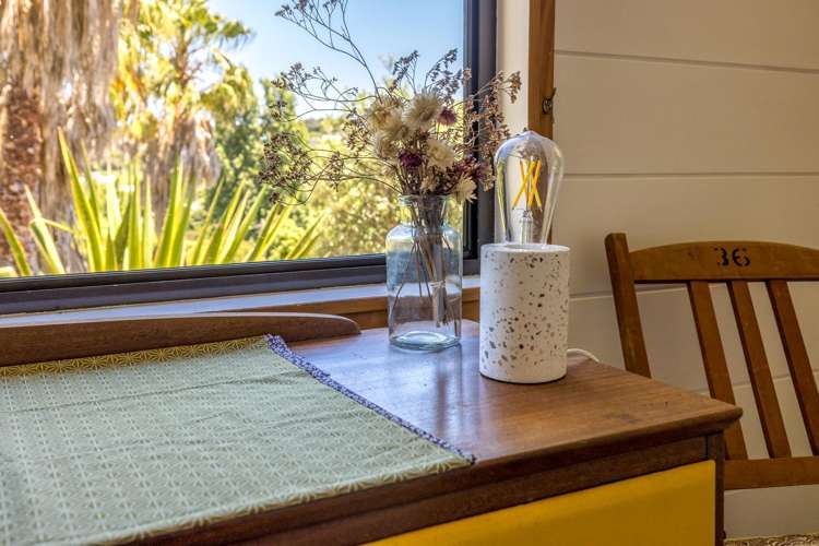 32 Ocean Road Surfdale_13