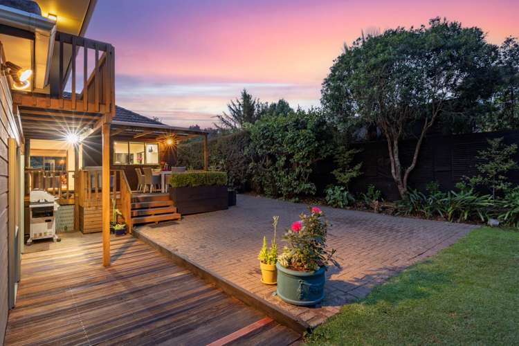 8 Rimutaka Place Titirangi_22
