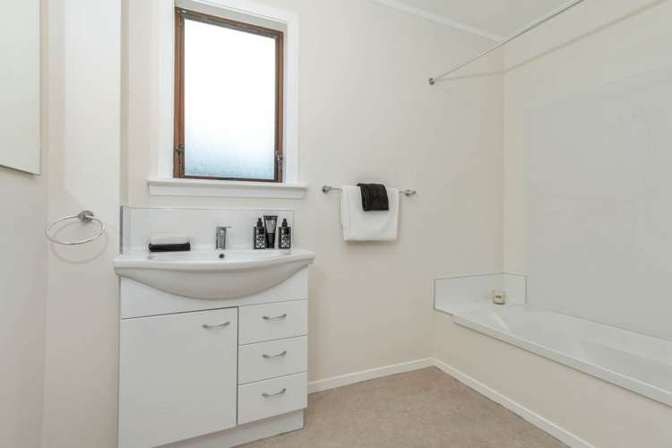 1/7a Hoheria Road Onehunga_12