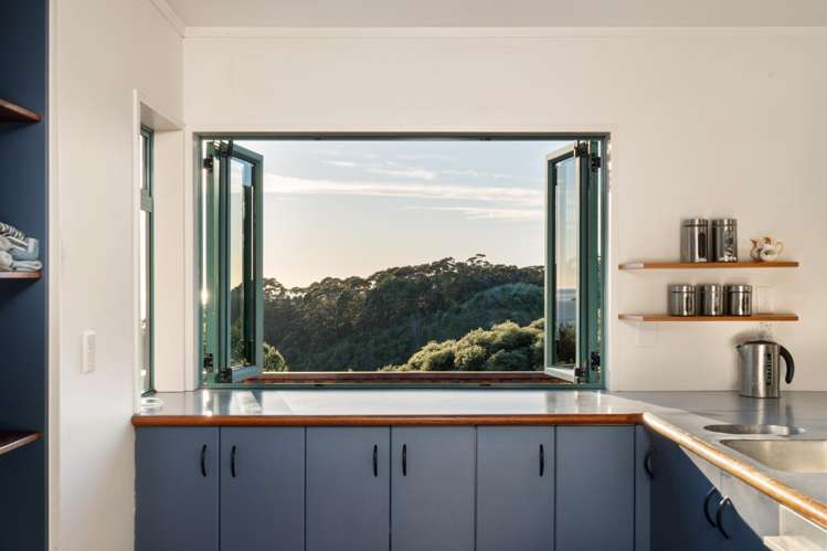 36 Sirrah Street Okitu_10