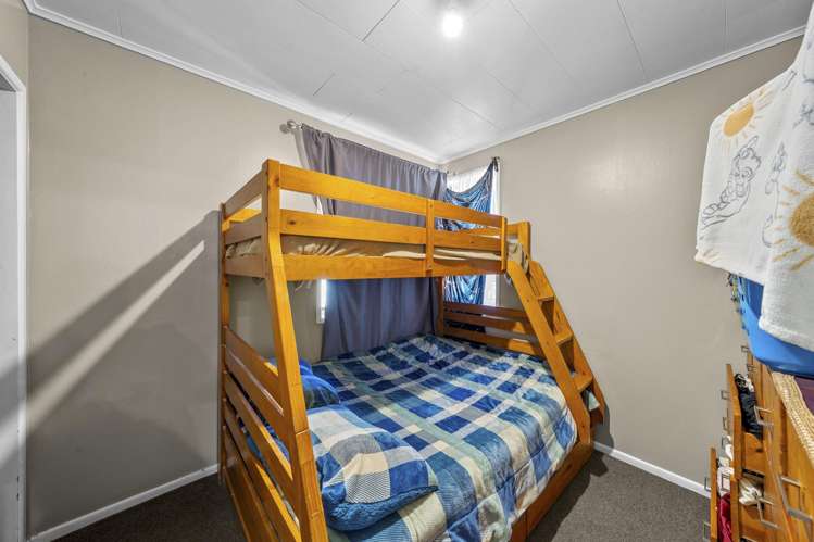 142 Preston Road Otara_13