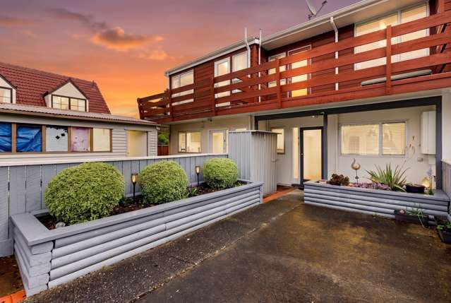 Modern interior, Move in and Enjoy!