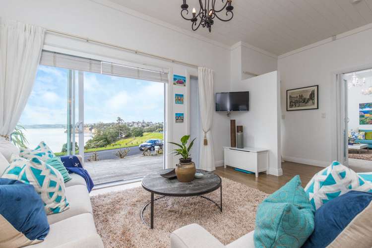 60 Marine Parade Mellons Bay_22