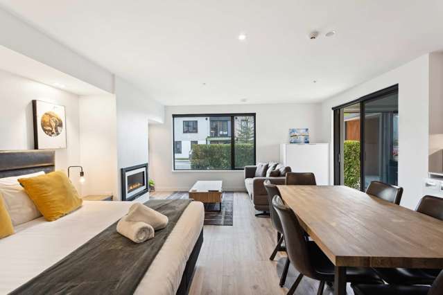 4/2 Powder Terrace Arthurs Point_4