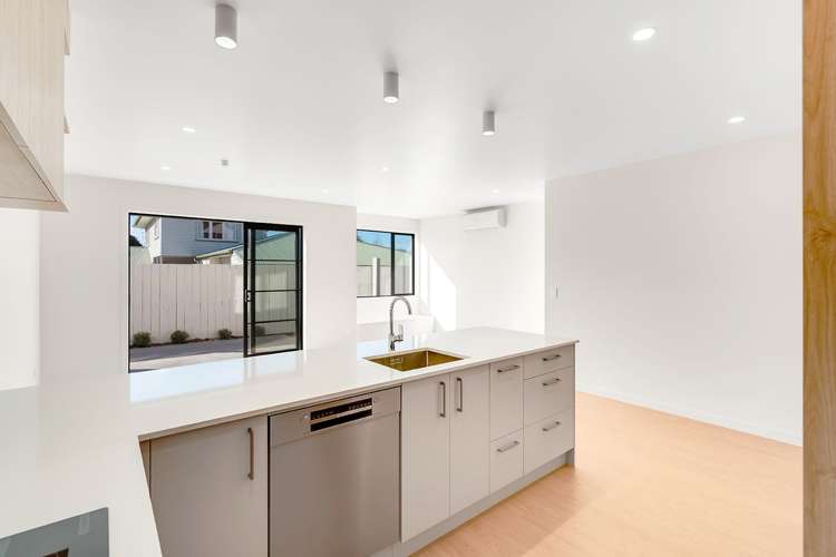 3/91 Shakespeare Street 11373_8
