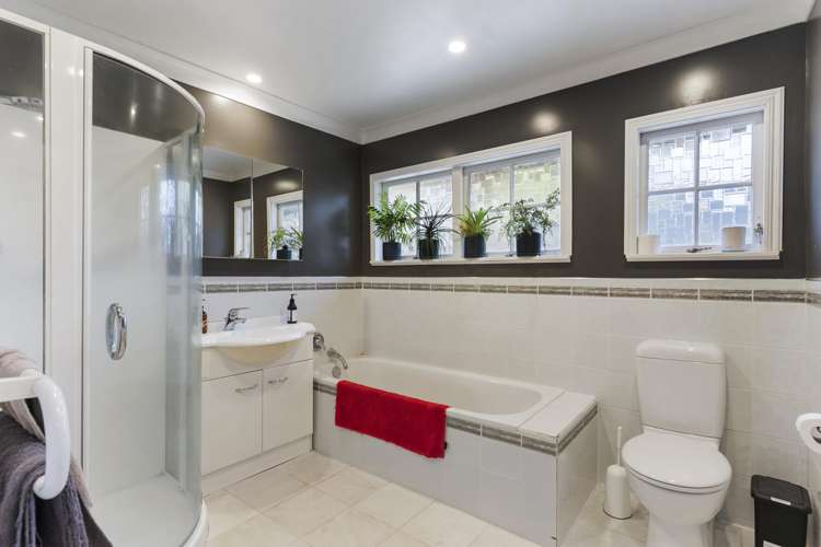 5 West Glade Crescent Birkenhead_8