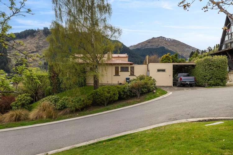 61 Hallenstein Street Queenstown_24