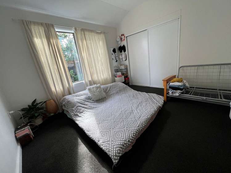 2/8 Bradshaw Terrace Riccarton_4