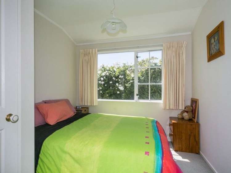 64a The Esplanade Westshore_7