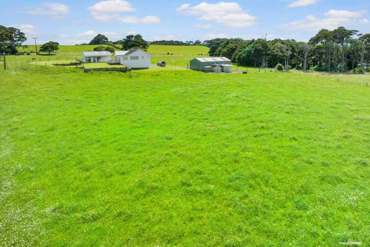 39 Lewis Road Otaua_14