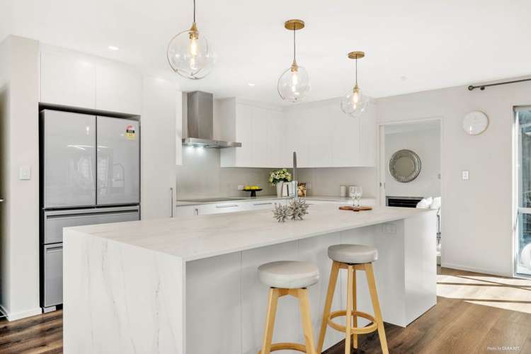 10 Carol Lee Place Albany Heights_6