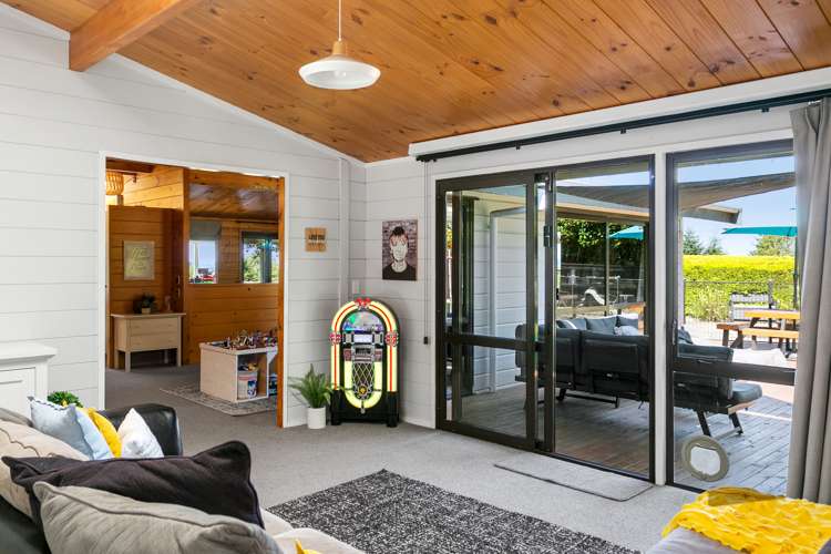 218 Mapara Road Acacia Bay_17