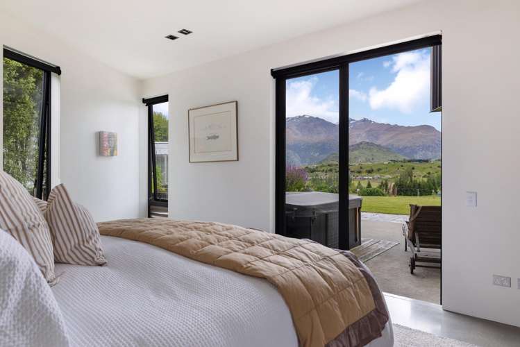 20 Advance Terrace Arrowtown_13