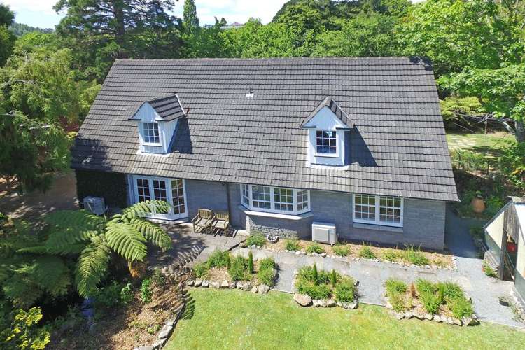 1266 Fergusson Drive Brown Owl_1