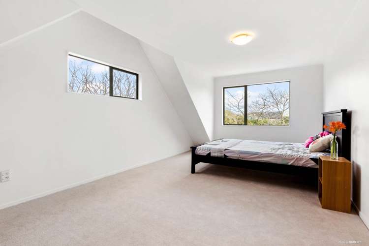 1/10 Thomas Rea Place Te Atatu South_8