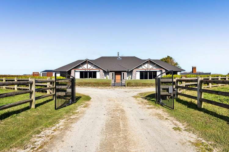 105 Mawhitiwhiti Road Normanby_28