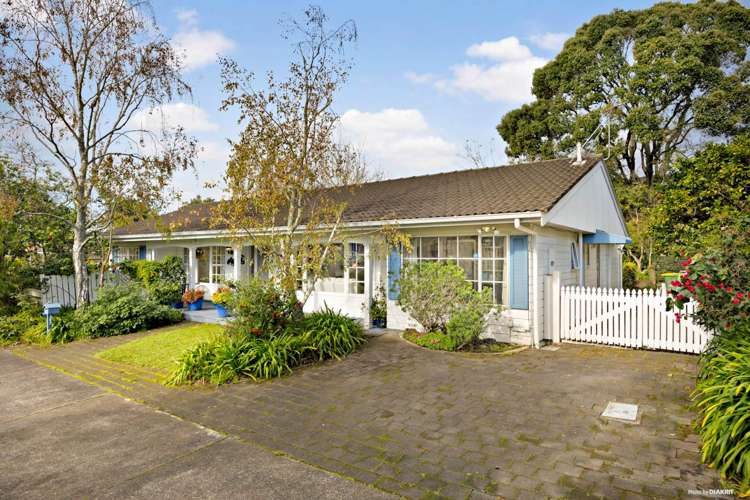 33 Glenmore Road Sunnyhills_25