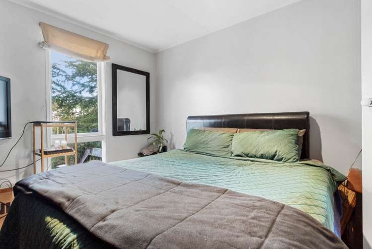 17 Lysander Crescent Beach Haven_8