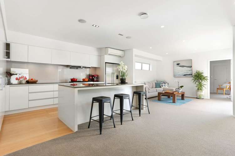 29 Saint Andrews Road Epsom_11