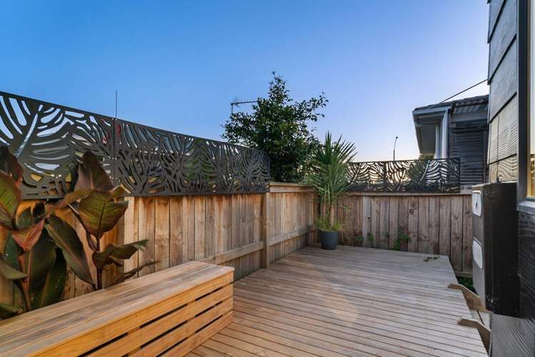 2/24 Great south road, Papakura_6