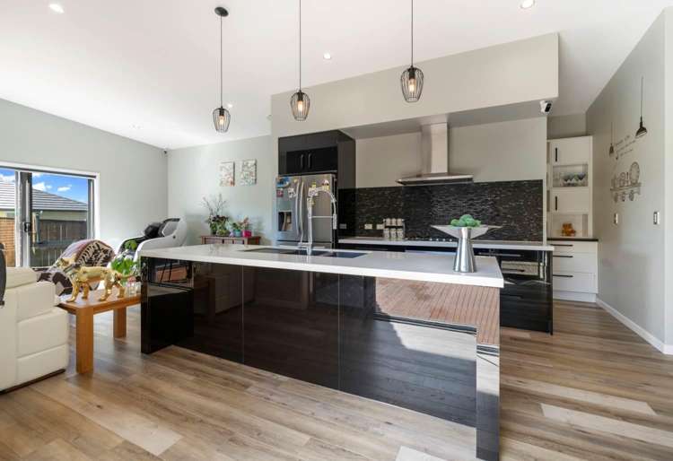 200 Helenslee Road 1765_3