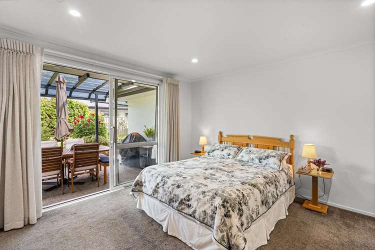 32 Whitehorn Drive Lincoln_13