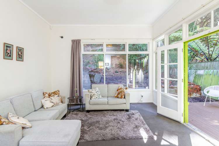 10 Russell Terrace Newtown_4