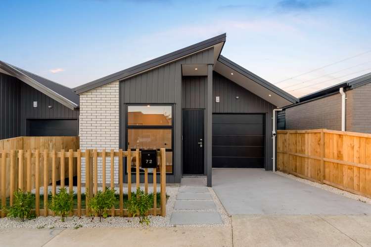 72 Puwha Street Massey_16