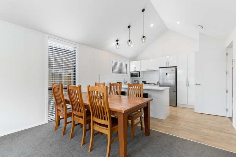 6 Longlands Street Dalefield/Wakatipu Basin_16