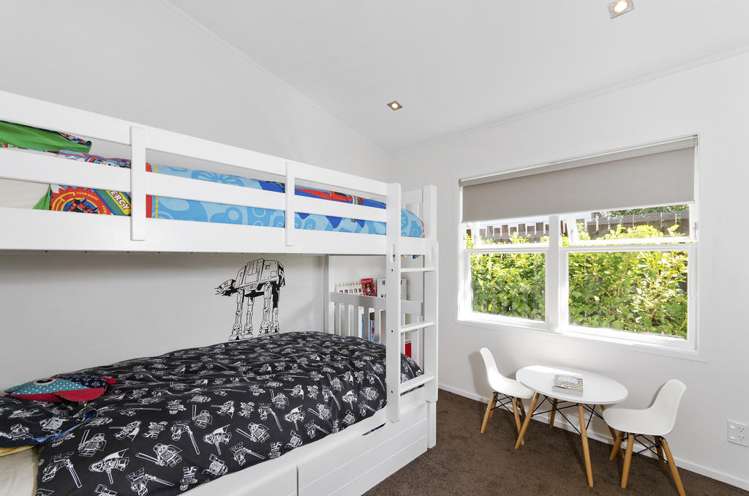 22 Divich Avenue Te Atatu South_11