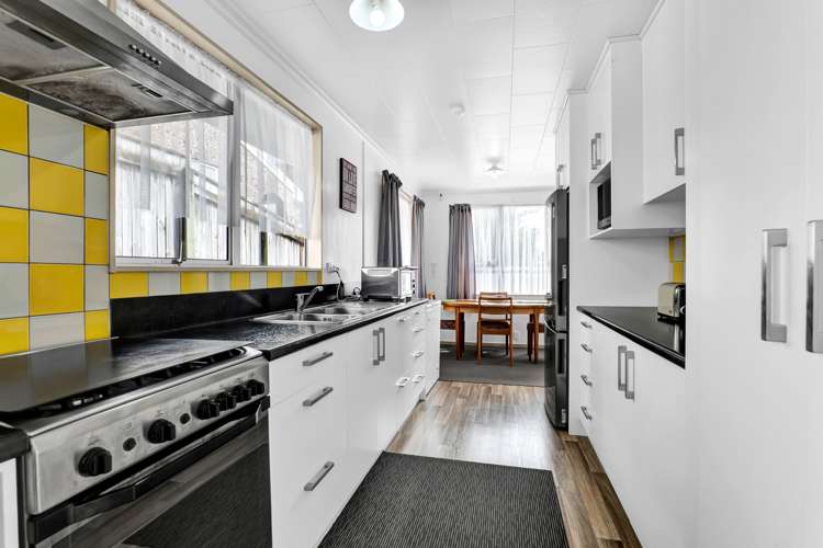 5 Ambury Place Merrilands_7