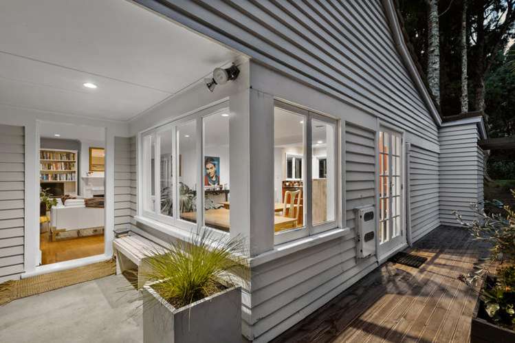 8 Sylvan Valley Avenue Titirangi_10