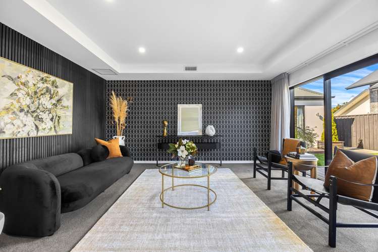 6 Waitikiri Square Parklands_10