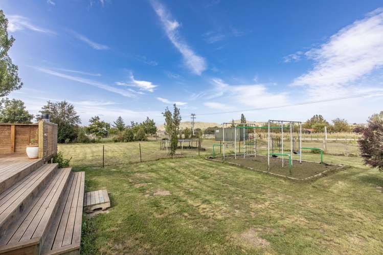 87 River Road Otane_30