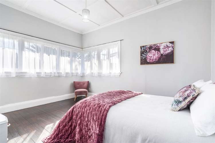 13 Apirana Avenue Regent_7