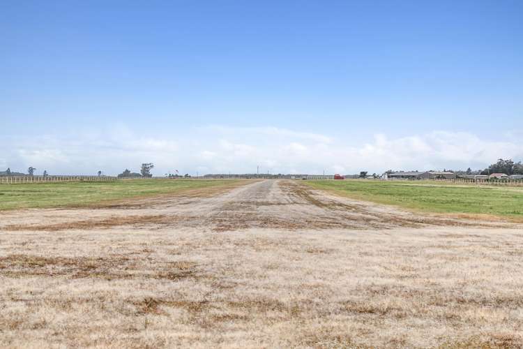 22 Airport Lane Haast_8