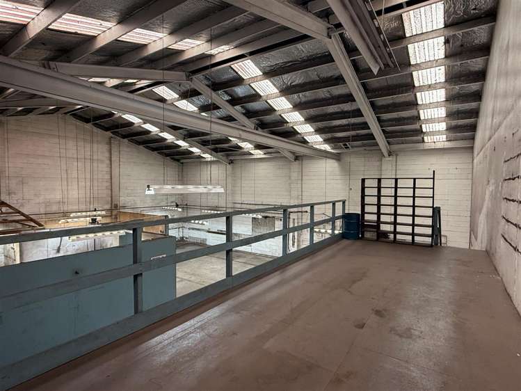 28 Montgomery Crescent Clouston Park_15