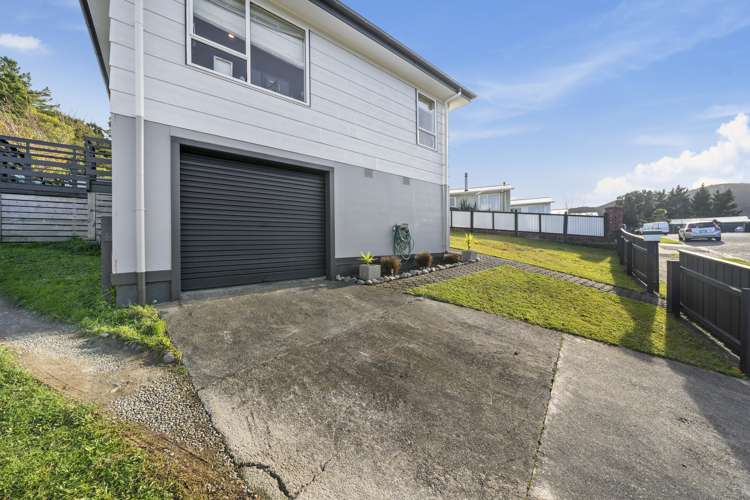 21 Newburn Grove Wainuiomata_13