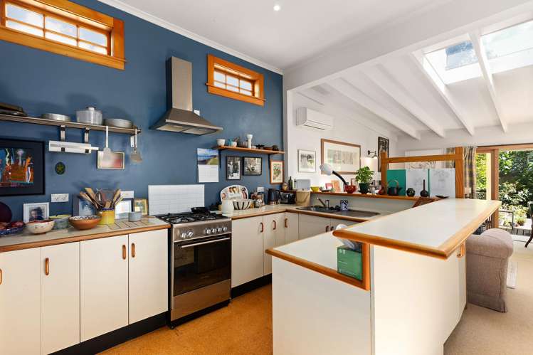 70 Te Wharepouri Street Berhampore_9