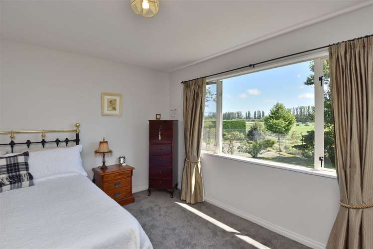 592 Mount Thomas Road Fernside_7