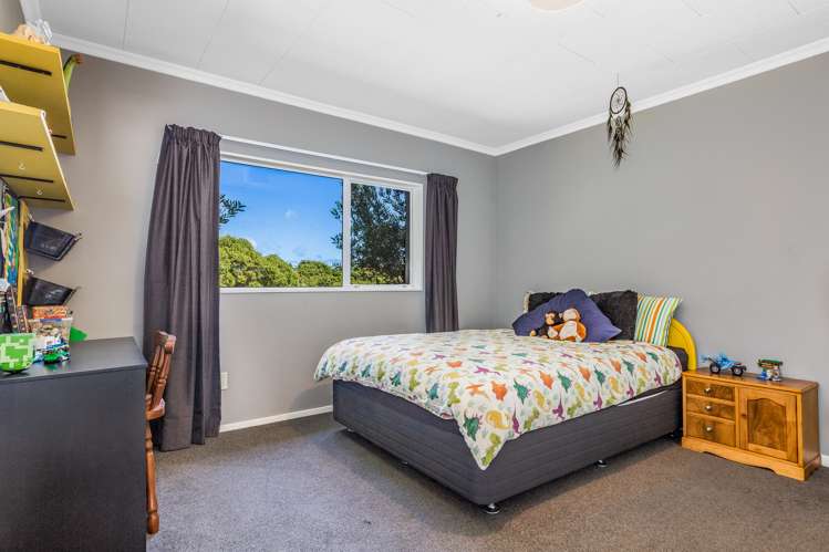 33 Margaret Road Raumati Beach_12