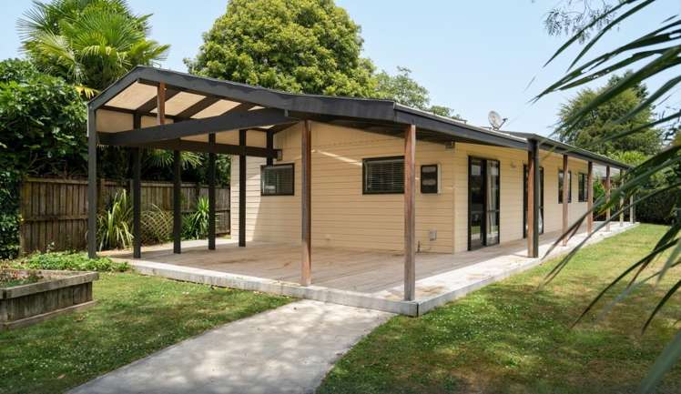 124 Tennyson Street 11373_1