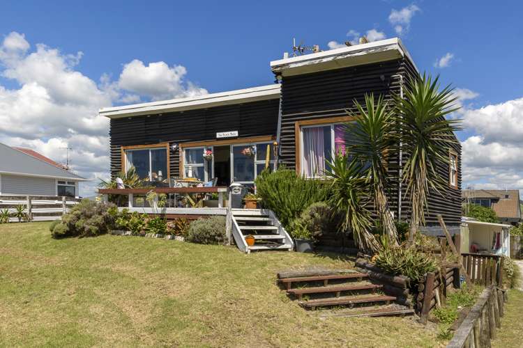 672 Papamoa Beach Road Papamoa_1